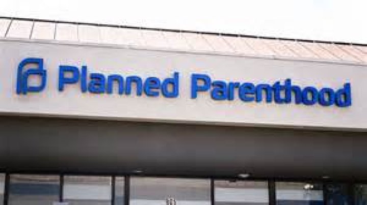 
Following the Roe v. Wade decision, Lizzo has committed $1 million to Planned Parenthood 