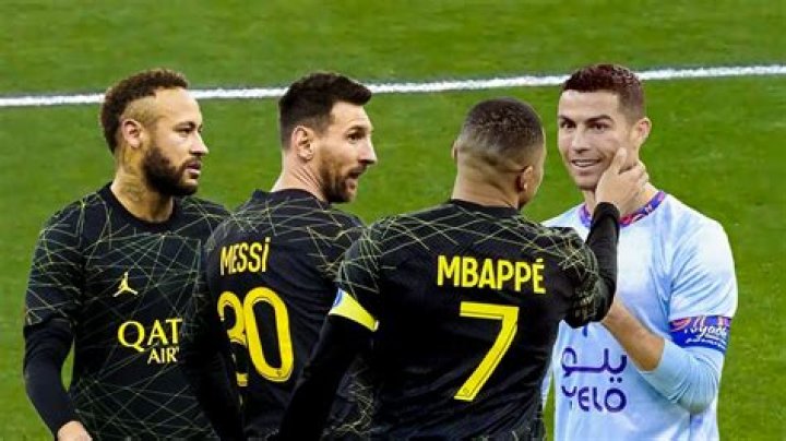 
Kylian Mbappe & Neymar Feud ‘Threatening’ To Divide PSG Squad 